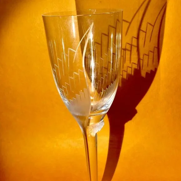 LALIQUE Smiling Angel Signed Blown Crystal Champagne Stem Flute Reims Cathedral - Picture 8 of 11